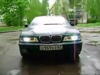 stroboscopic effect of standard headlights on a bmw e39